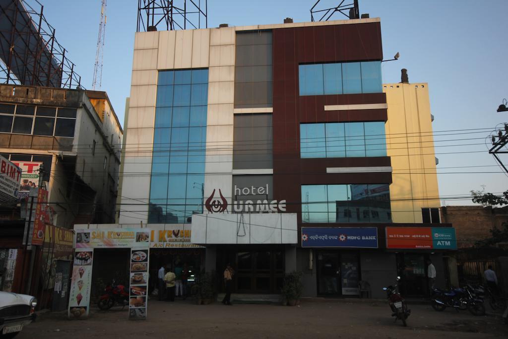 Urmee Hotel Bhubaneswar Exterior foto